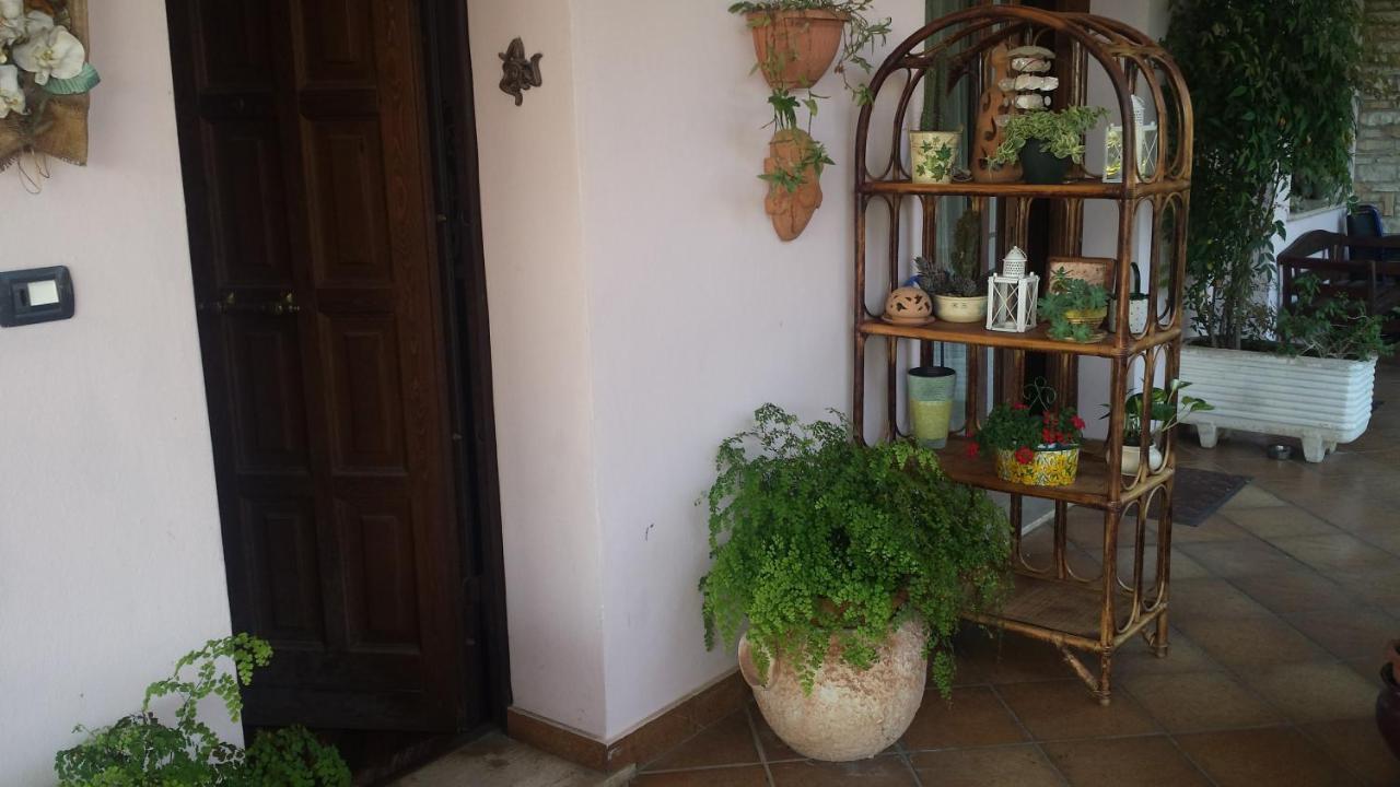 B&B Villa Noemi Formia Buitenkant foto
