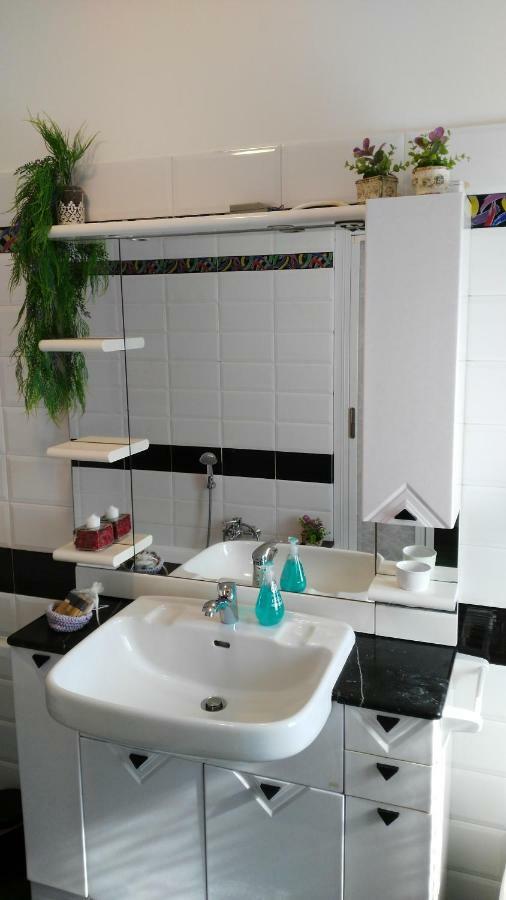 B&B Villa Noemi Formia Buitenkant foto